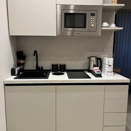 Angile Πανσιόν